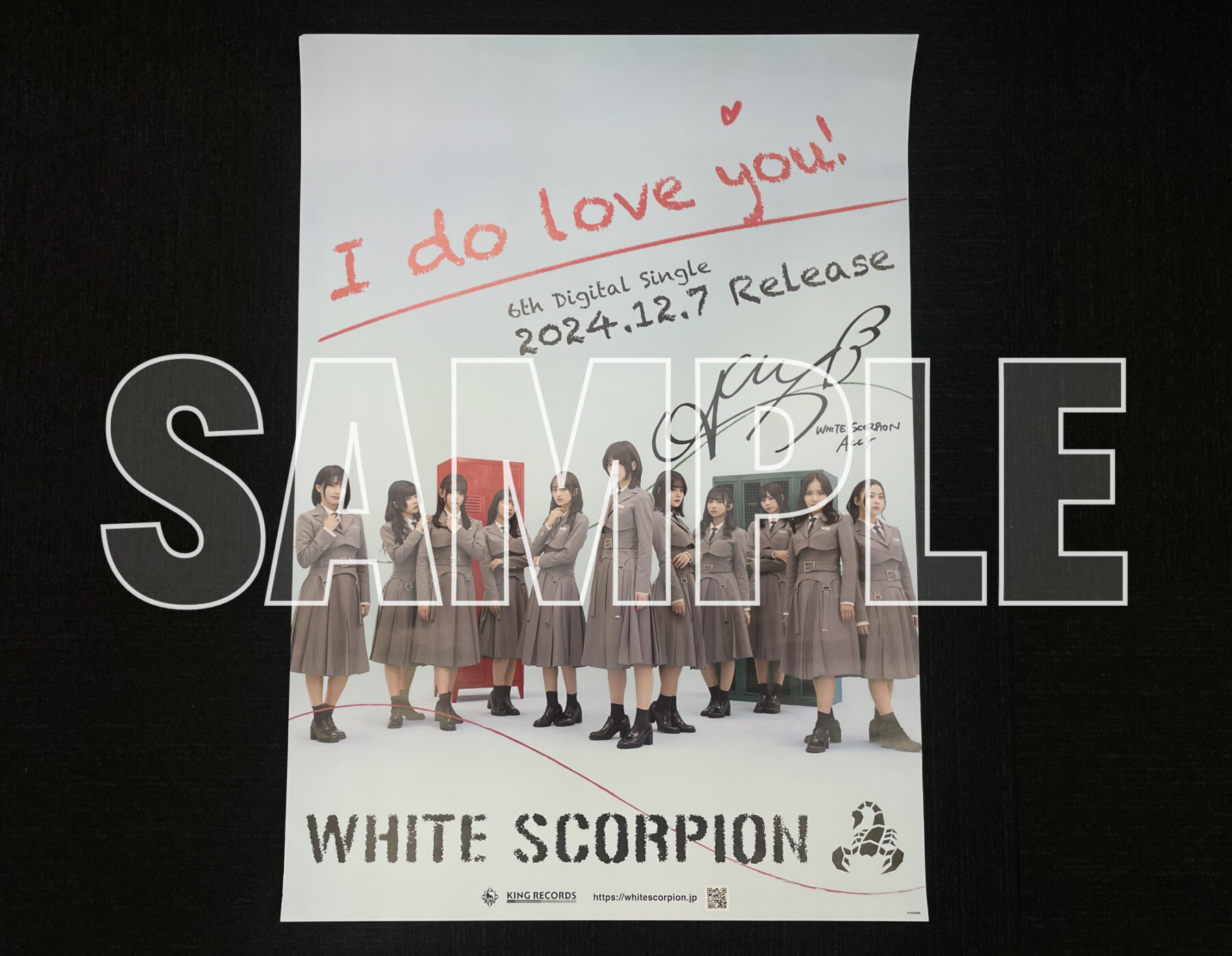 ファンクラブ有料会員限定】「メンバー別直筆サイン入りポスター  